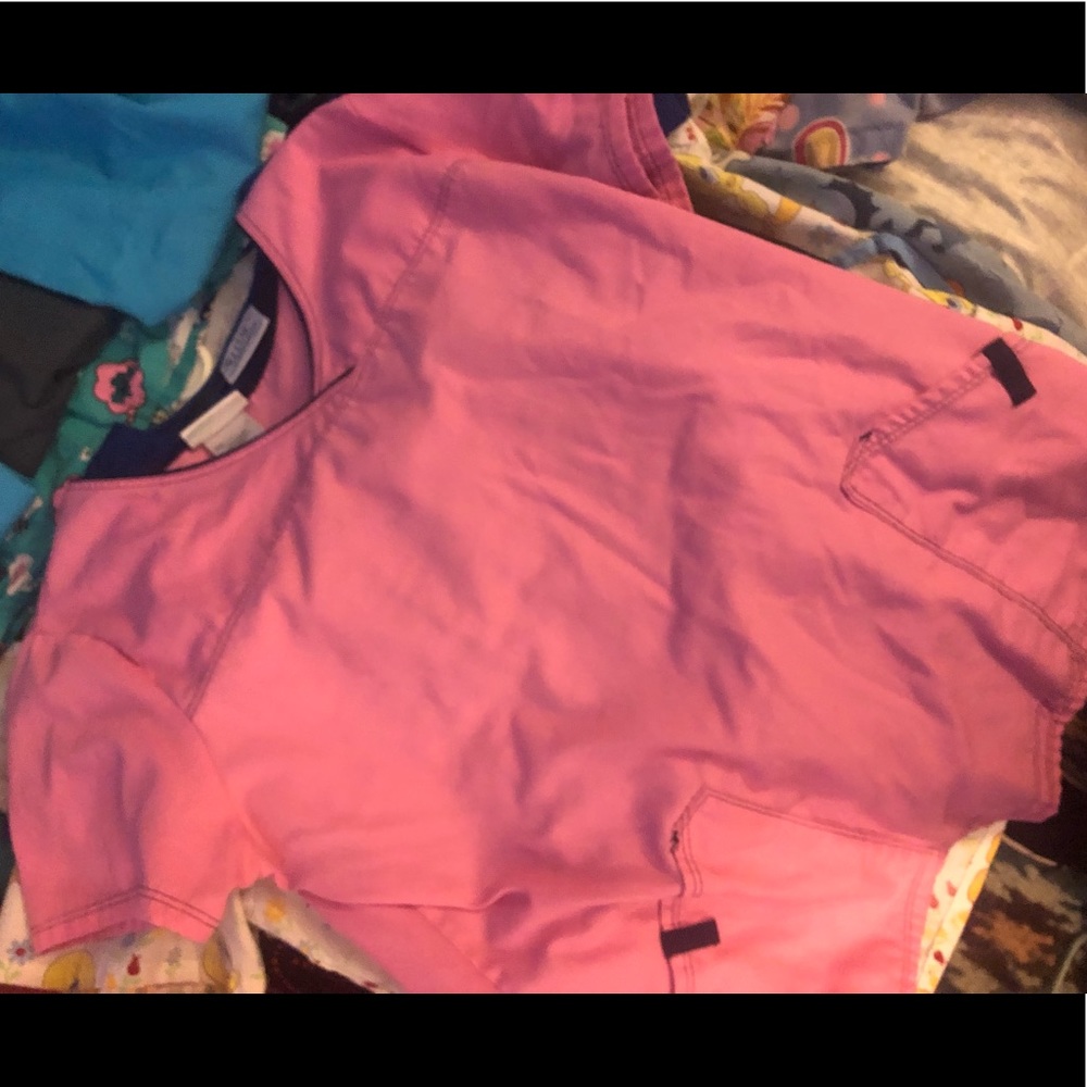Small scrub top